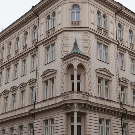 The Palace Suites And Apartments Prag Dış mekan fotoğraf