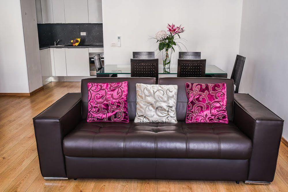 The Palace Suites And Apartments Prag Dış mekan fotoğraf