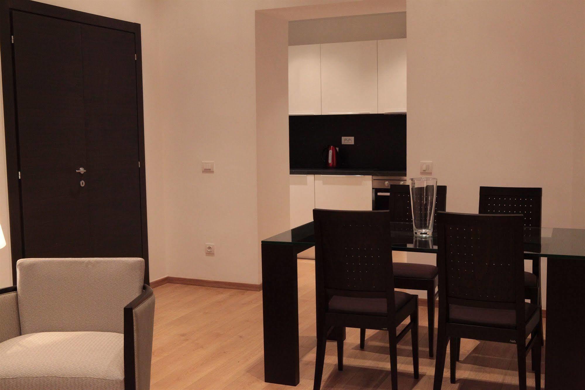 The Palace Suites And Apartments Prag Dış mekan fotoğraf